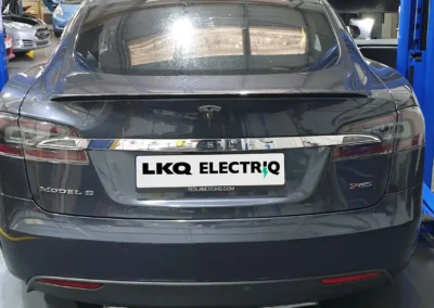 Tesla Model S Blank Screen (Media Control Unit)