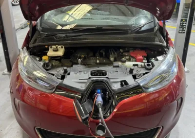 Renault Zoe (2012–2019) Red Charge Port / “Red Nose of Death”