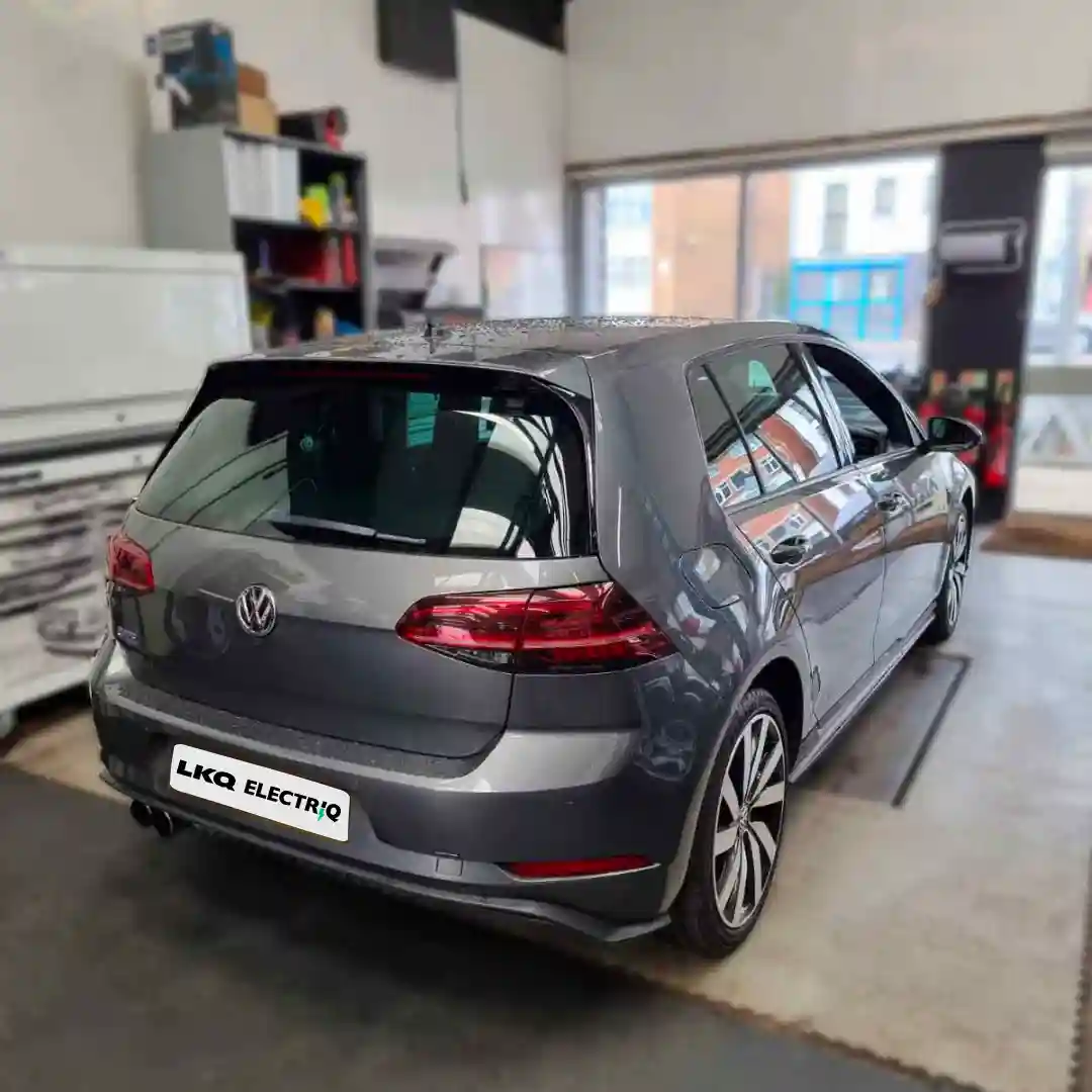 VW Golf GTE Hybrid – Excessive Smoke