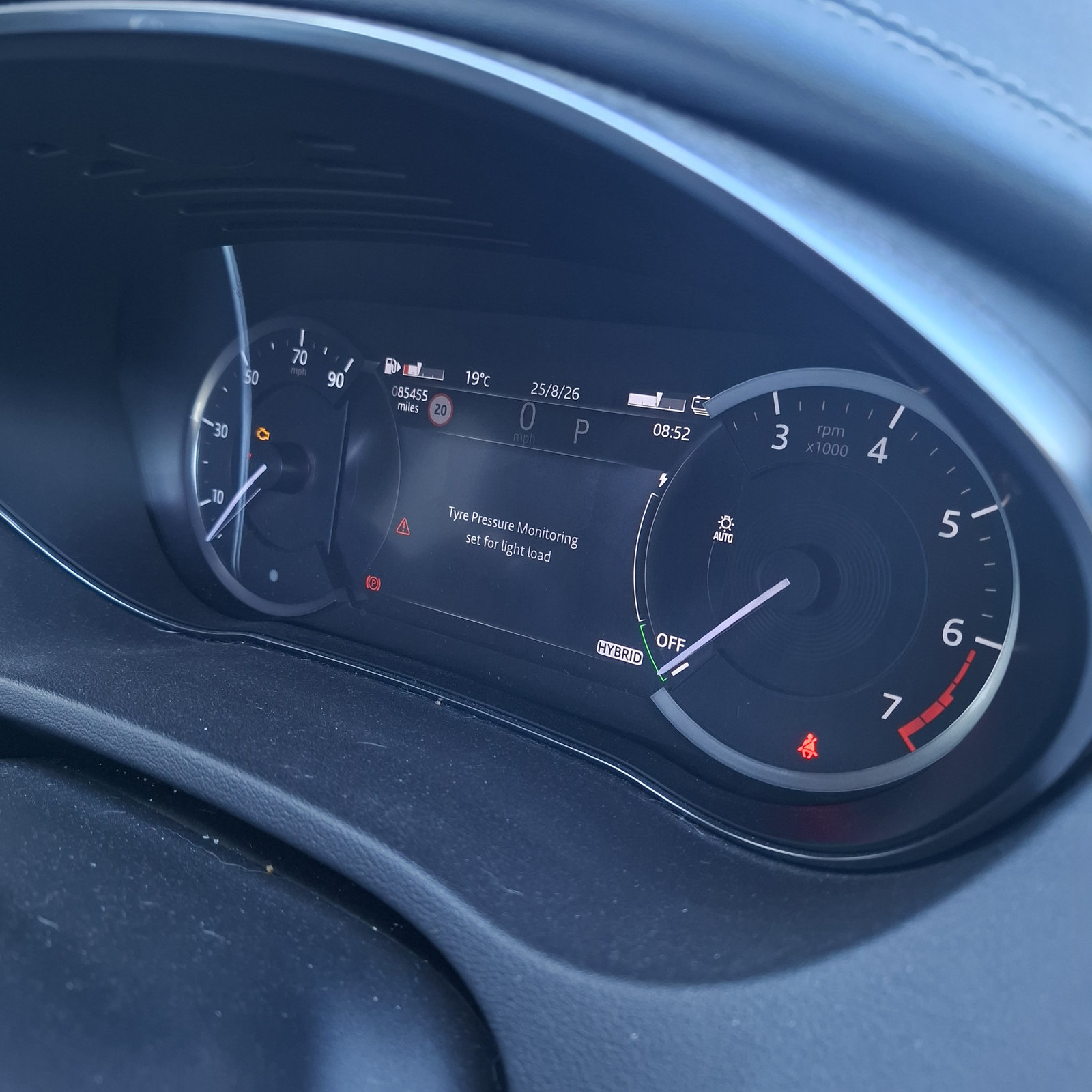 BMW i8 component 2